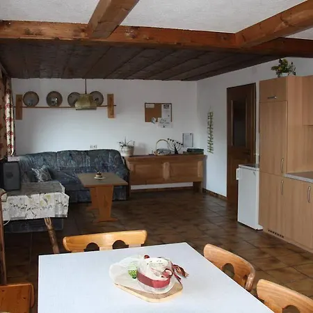 Haus Martine - Im Bergdorf Marul Auf 1000m דירה